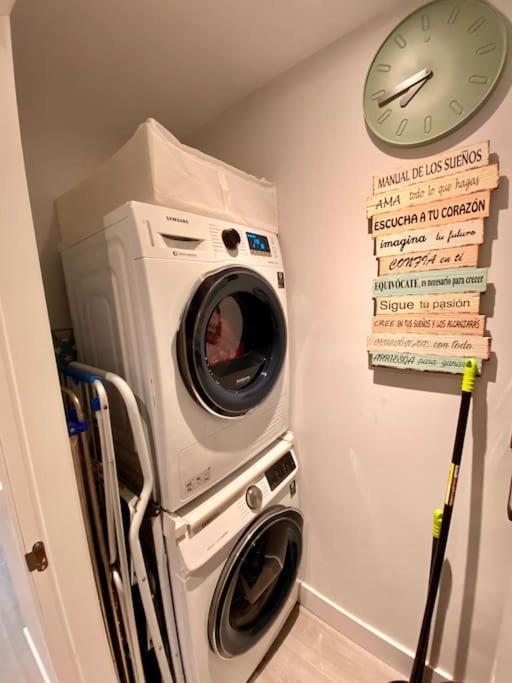 Duplex Acogedor Y Comodo サン・セバスティアン・デ・ロス・レイエス エクステリア 写真